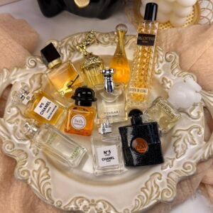 11 gold perfumes 01